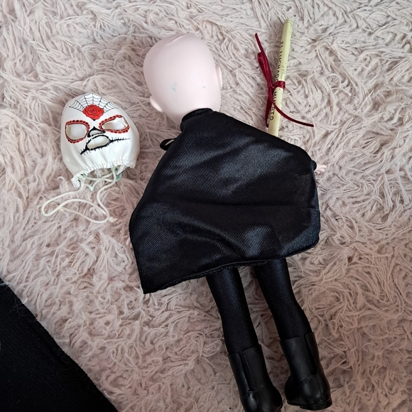 El Luchador- vintage Living Dead Doll w box and death cert! Masked wrestler! - Picture 11 of 12